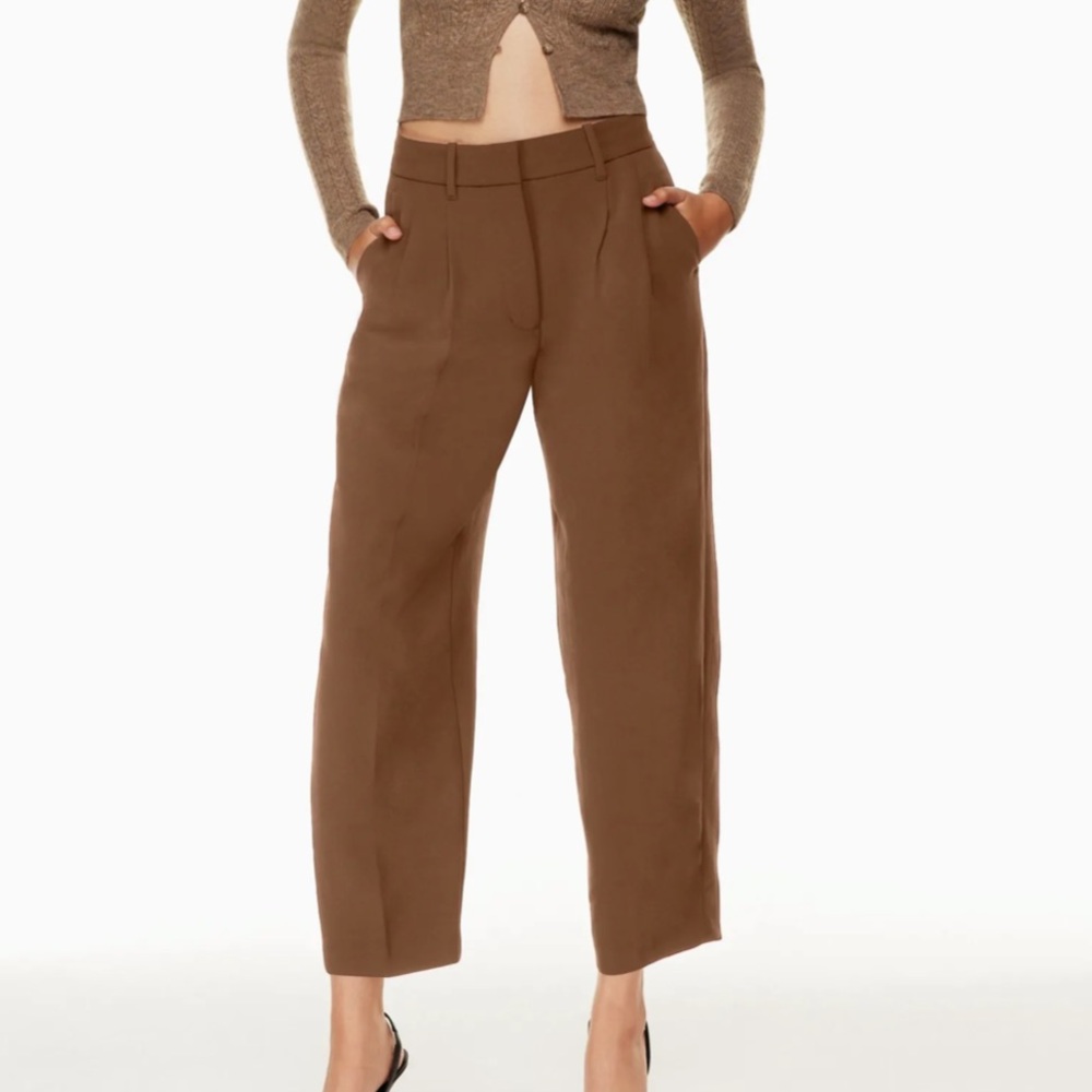 Aritzia Wilfred Carrot Pant